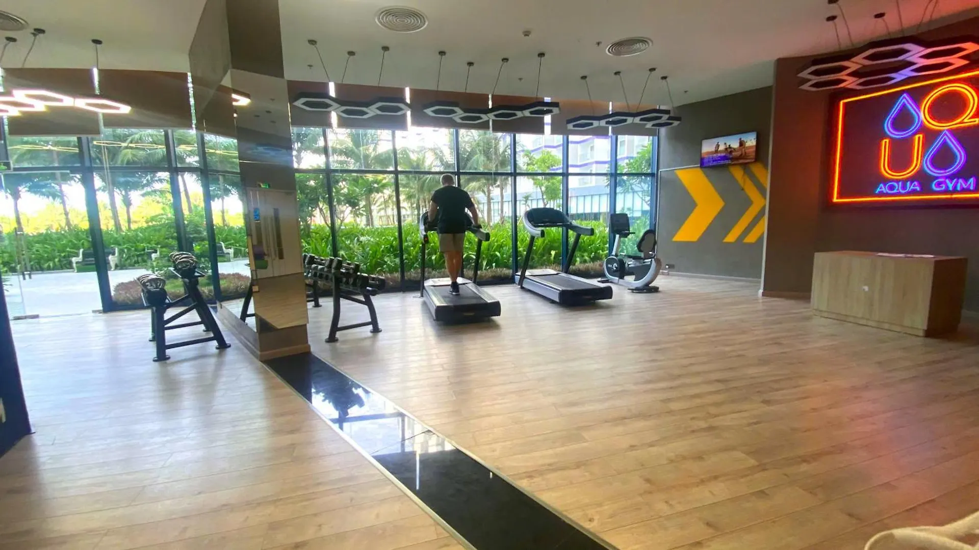 Sunny Smes - The Arena, Cam Ranh Airport Apartment Dien Khanh 0*,  Vietnam